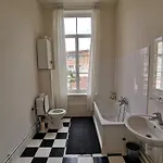 Spacious In Centre