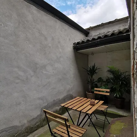 Spacious In Centre Pansiyon